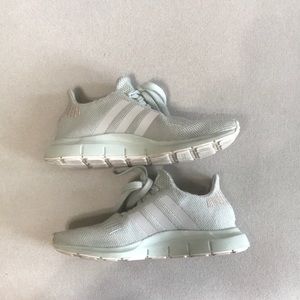 Adidas Swift Run Shoes 7 1/2